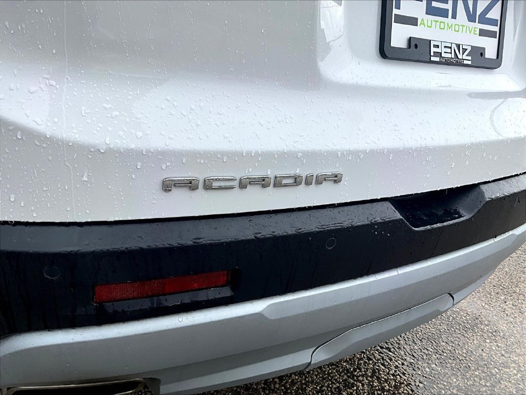 Used 2023 GMC Acadia SLE FWD image 29