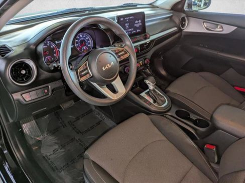 Used 2022 Kia Forte LXS image 10