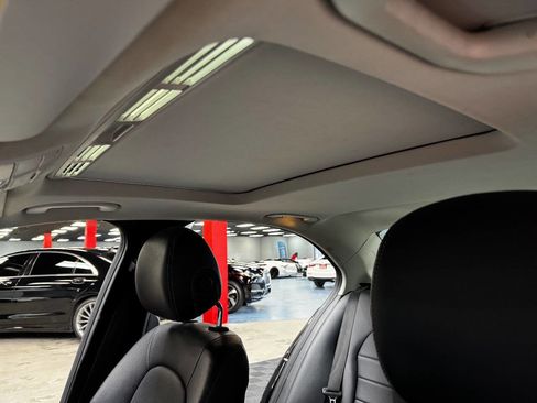 Used 2018 Mercedes-Benz C 300 C 300 4MATIC AWD 4dr Sedan image 35