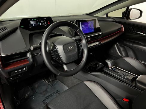 Used 2024 Toyota Prius Prime image 12