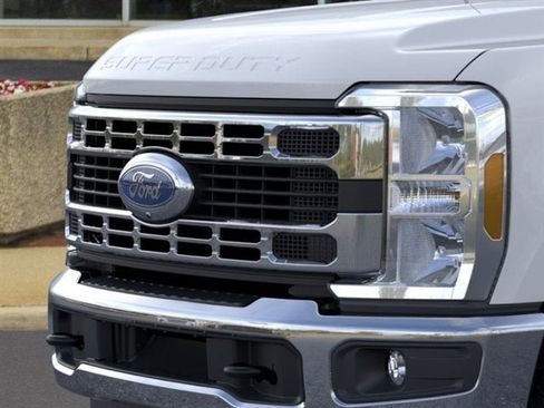 New 2026 Ford F350 XLT w/ 360-Degree Camera Package AWD/4WD image 39