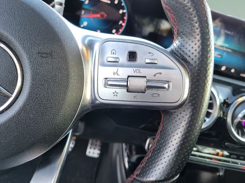 Used 2022 Mercedes-Benz A 220 image 23