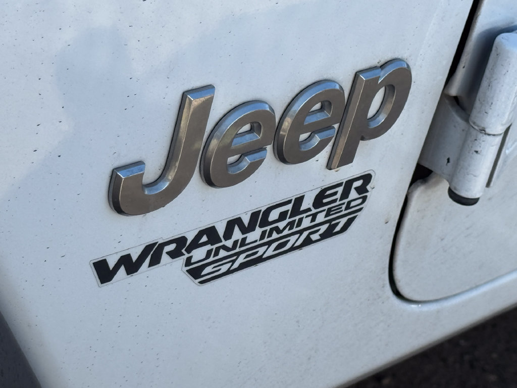 Used 2018 Jeep Wrangler Unlimited Sport S AWD/4WD image 14