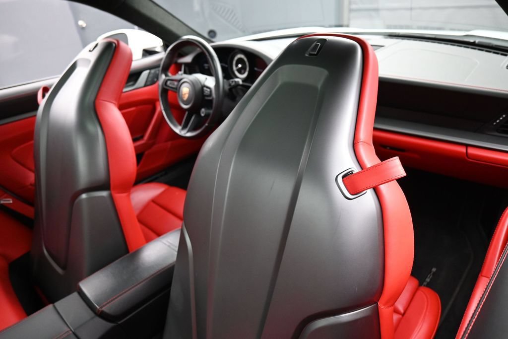 Certified 2024 Porsche 911 Carrera 4S AWD/4WD image 25