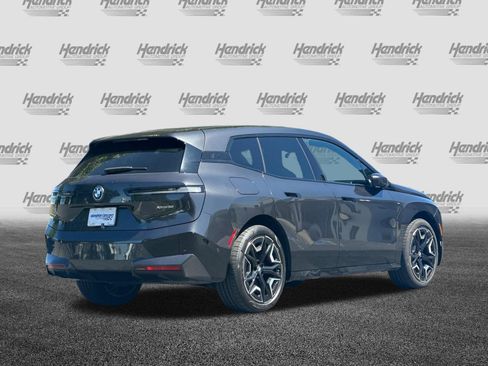 Used 2024 BMW iX xDrive50 w/ Premium Package AWD/4WD image 5