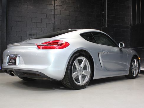 Used 2015 Porsche Cayman image 16