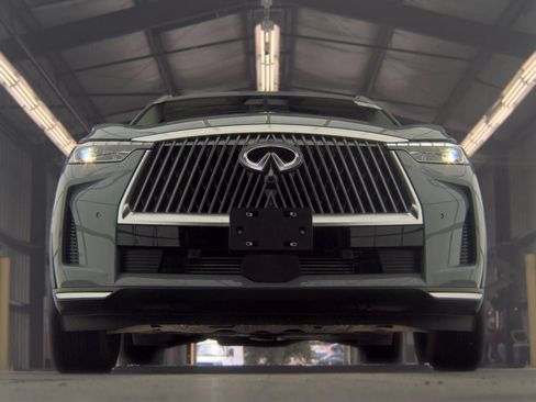 Certified 2026 INFINITI QX60 Luxe w/ Cargo Package AWD/4WD image 4
