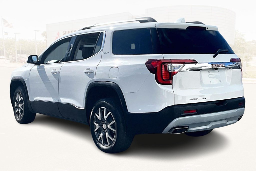 Used 2022 GMC Acadia SLT w/ Technology Package FWD image 4