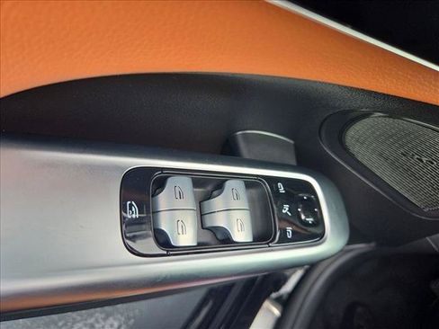 Used 2023 Mercedes-Benz C 300 Sedan image 16
