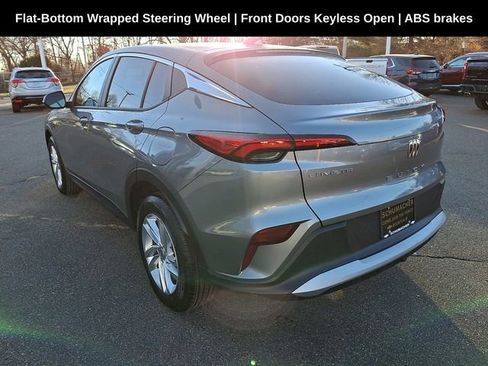 Used 2025 Buick Envista Preferred w/ Convenience I Package image 8