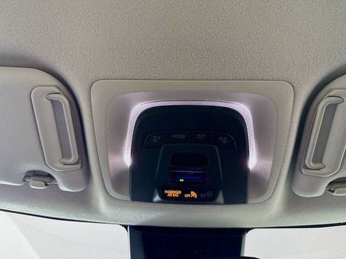 Certified 2025 Toyota Corolla LE image 18