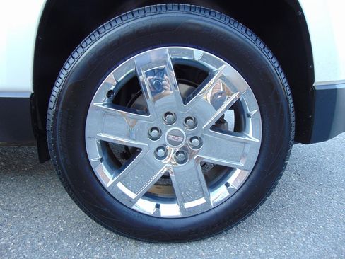 Used 2017 GMC Acadia Limited SLT image 9