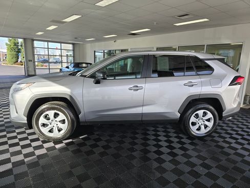 Used 2025 Toyota RAV4 LE image 7