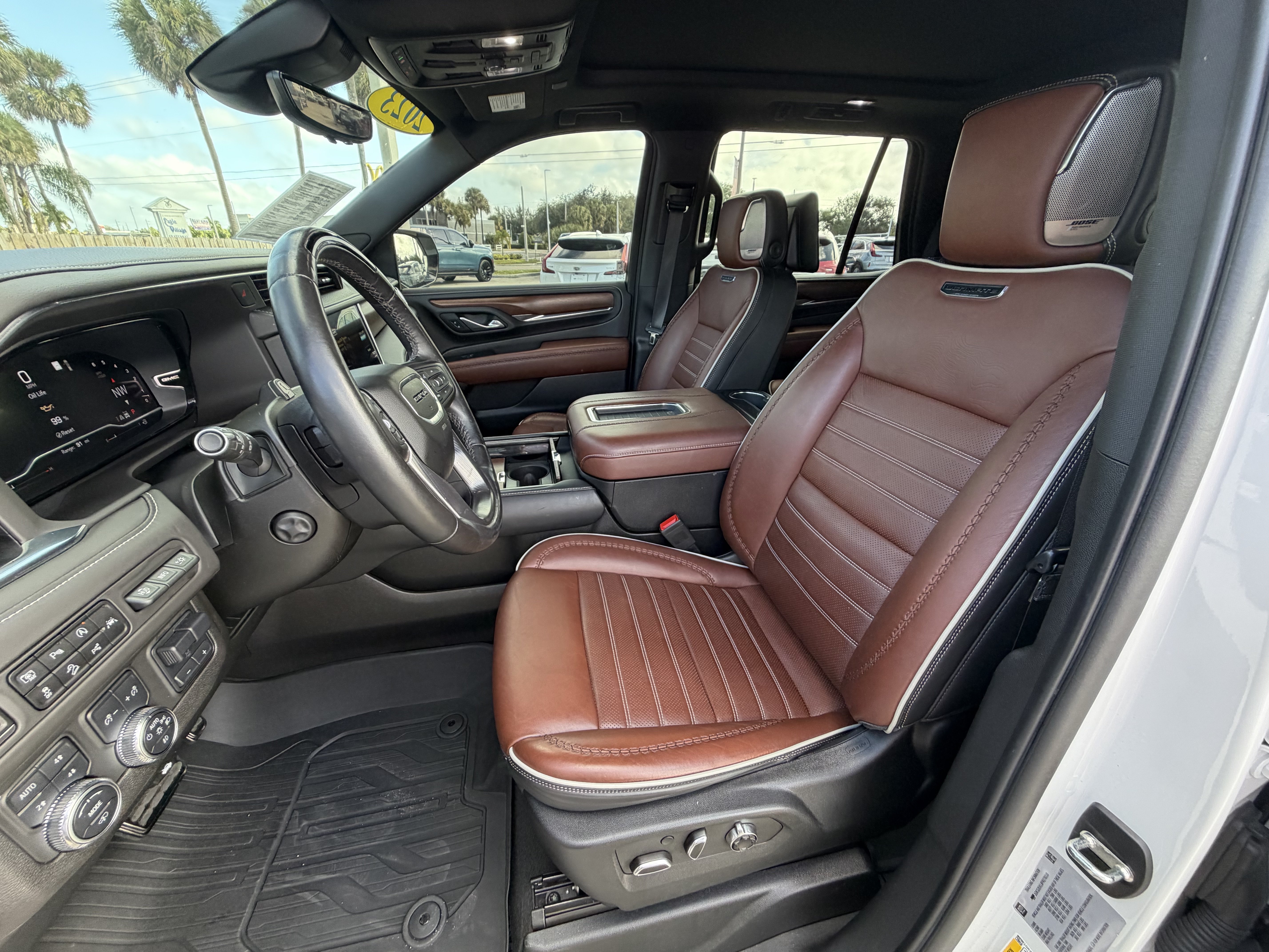 Used 2023 GMC Yukon Denali Ultimate w/ LPO, Floor Liner Package AWD/4WD image 13