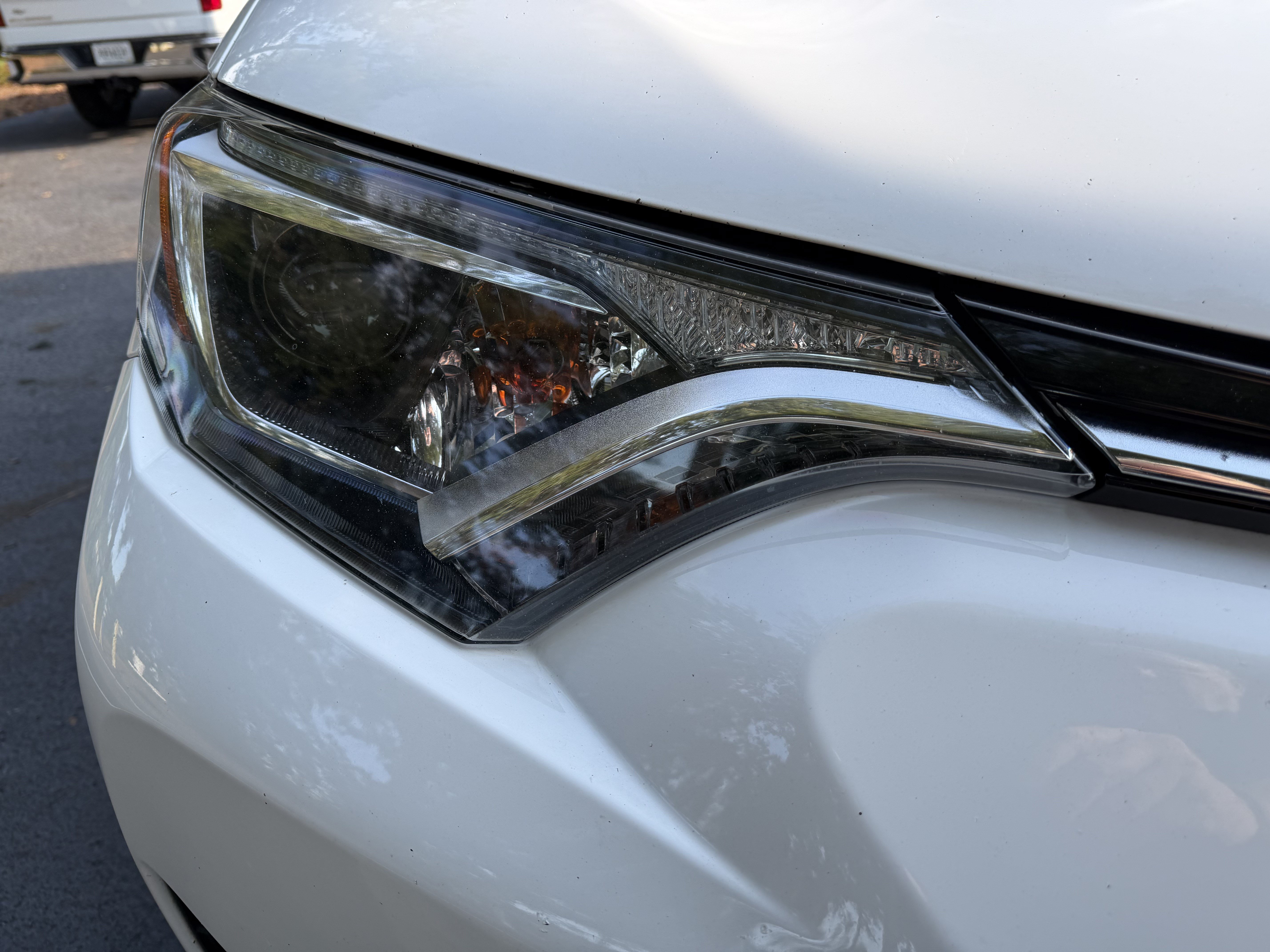 Used 2017 Toyota RAV4 LE FWD image 12