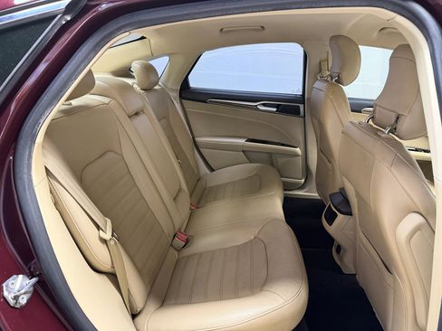 Used 2013 Ford Fusion SE image 20