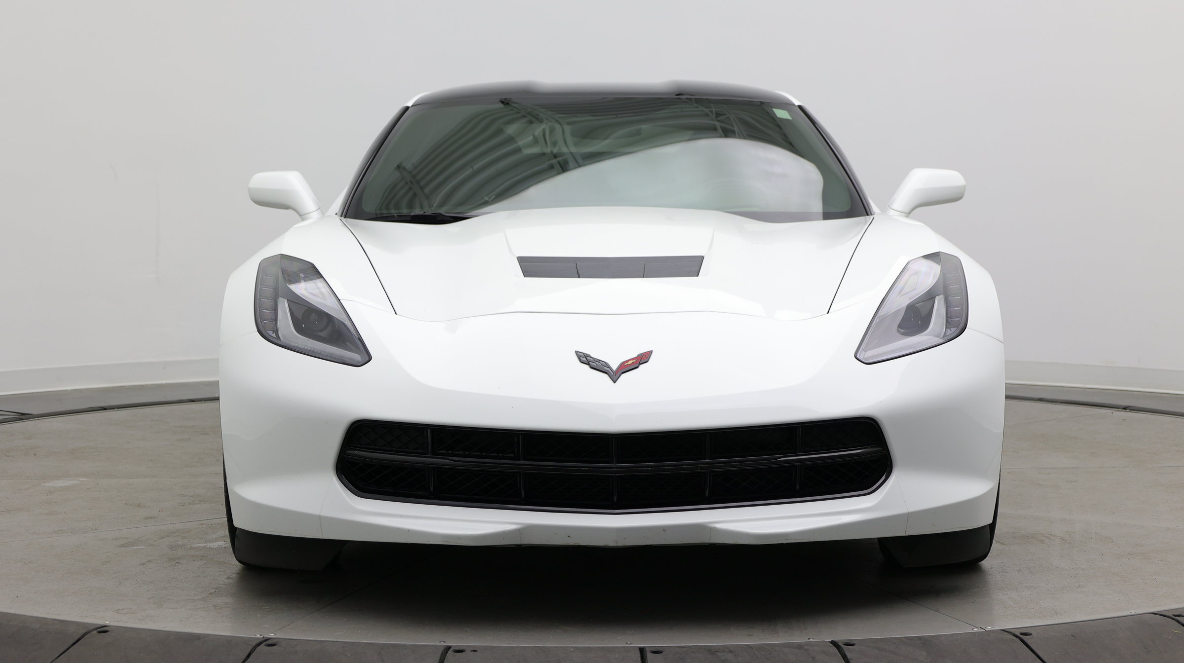 Used 2014 Chevrolet Corvette Stingray Coupe w/ 2LT Preferred Equipment Group RWD image 2
