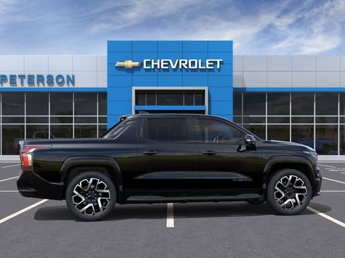 New 2024 Chevrolet Silverado EV RST image 6