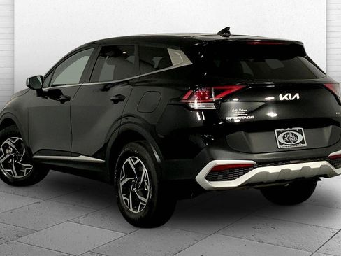 Used 2025 Kia Sportage LX AWD/4WD image 11
