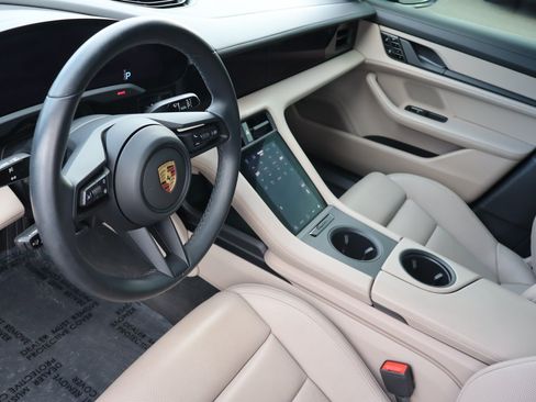 Used 2021 Porsche Taycan 4S w/ Premium Package AWD/4WD image 9