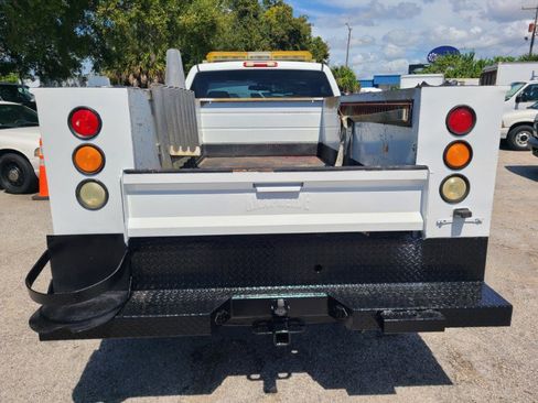 Used 2006 Chevrolet Silverado 2500 W/T w/ Heavy-Duty Power Package image 8