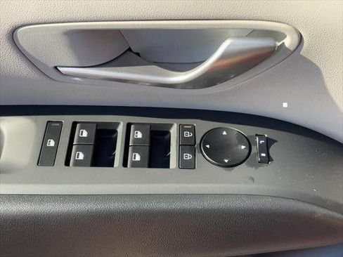 Used 2026 Hyundai Tucson SE FWD image 18