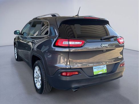 Used 2018 Jeep Cherokee Latitude Plus FWD image 4