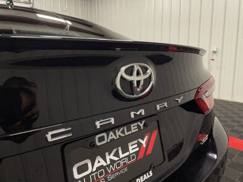 Used 2024 Toyota Camry SE w/ Convenience Package image 15