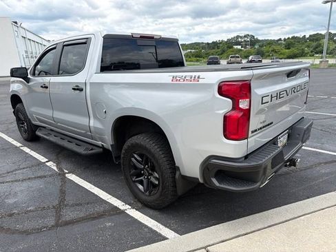 Used 2020 Chevrolet Silverado 1500 LT Trail Boss AWD/4WD image 7