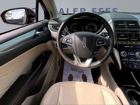Used 2019 Lincoln MKC Premiere AWD/4WD image 8