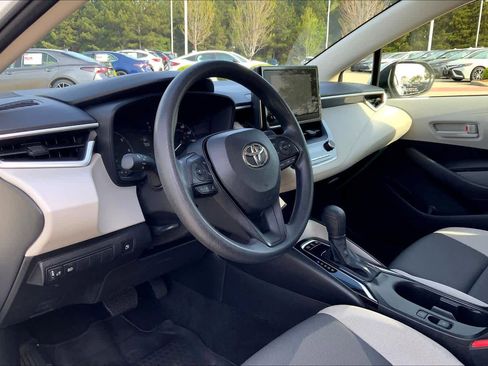Used 2024 Toyota Corolla LE image 17