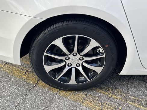 Used 2017 Acura TLX w/ Technology Package image 20