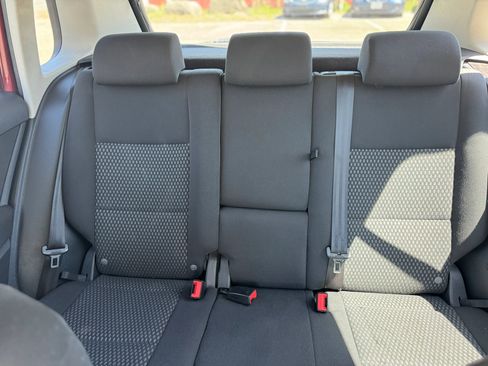 Used 2011 Volkswagen Tiguan S image 14