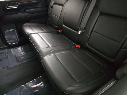 Used 2024 GMC Sierra 2500 Denali w/ Denali Reserve Package AWD/4WD image 16