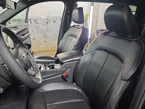 Used 2024 Jeep Grand Cherokee L Limited w/ Luxury Tech Group II image 17