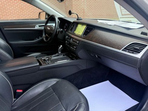 Used 2015 Hyundai Genesis 3.8 w/ Option Group 04 image 36