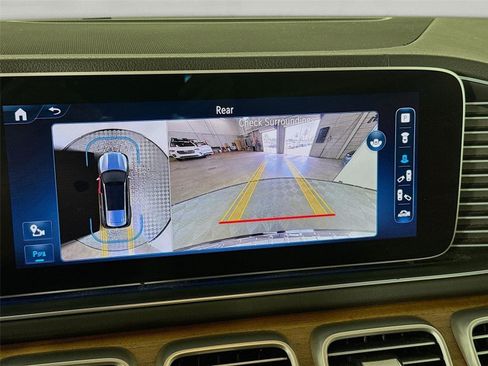 Used 2024 Mercedes-Benz GLS 580 4MATIC image 18