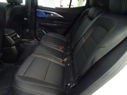 Used 2025 Chevrolet Equinox EV LT AWD/4WD image 4
