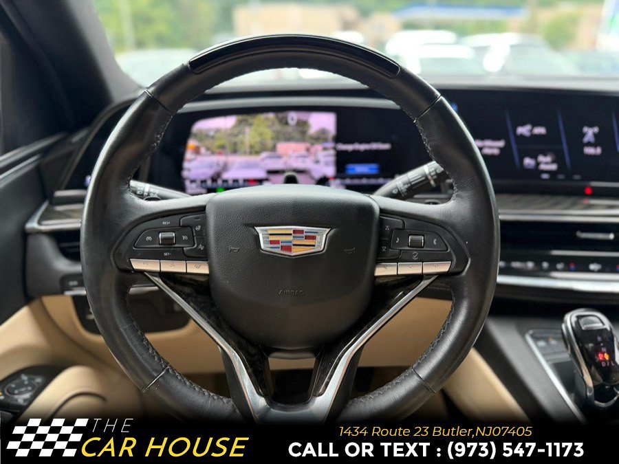 Used 2024 Cadillac Escalade Premium Luxury RWD image 27