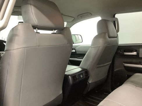 Used 2019 Toyota Tundra Limited w/ Limited Premium Package AWD/4WD image 8