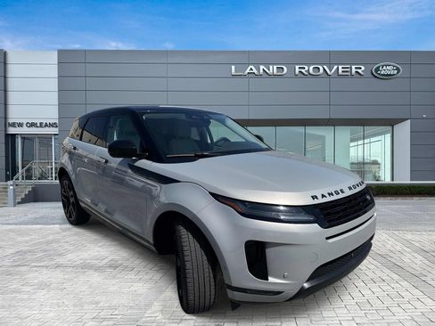 Used 2025 Land Rover Range Rover Evoque S AWD/4WD image 5