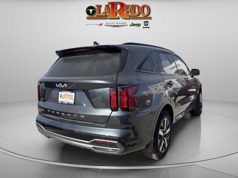 Used 2022 Kia Sorento EX image 6