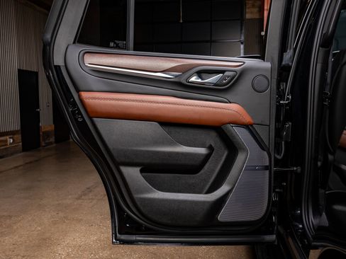 Used 2023 GMC Yukon Denali Ultimate image 39