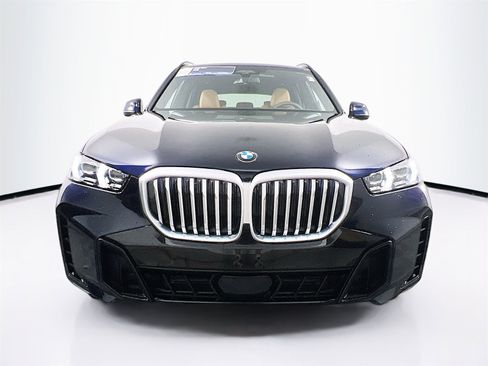 New 2026 BMW X5 xDrive40i w/ M Sport Package image 2