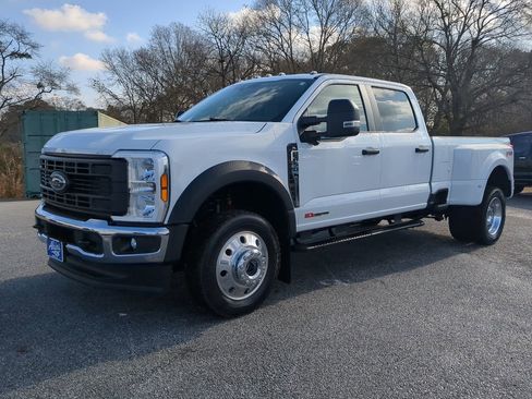 Used 2025 Ford F450 XL w/ 360-Degree Camera Package image 6