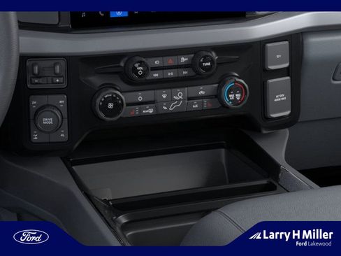 New 2026 Ford F250 XLT w/ XLT Premium Package AWD/4WD image 15