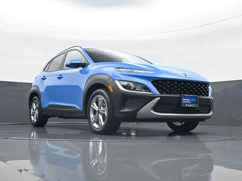 Certified 2022 Hyundai Kona SEL w/ Convenience Package image 23