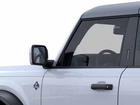 New 2026 Ford Bronco Outer Banks w/ Sasquatch Package AWD/4WD image 24