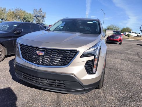 Certified 2022 Cadillac XT4 Luxury w/ Driver Awareness Package image 2