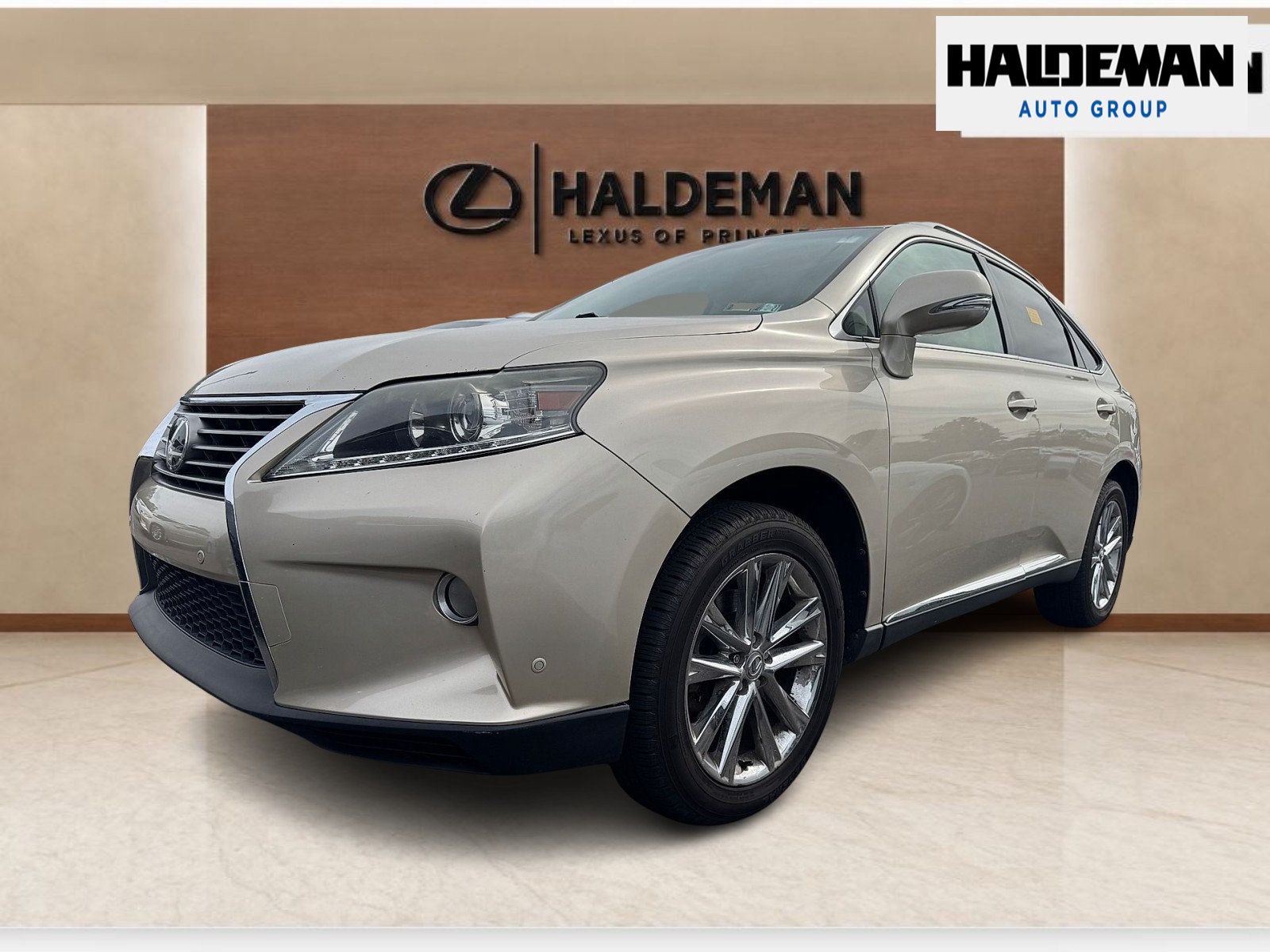 Used 2013 Lexus RX 350 FWD w/ Navigation Pkg image 2